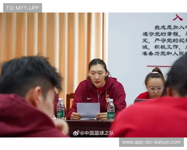 女篮姑娘用汗水换来掌声与尊重,女篮女生 女篮姑娘用汗水换来掌声与尊重,女篮女生