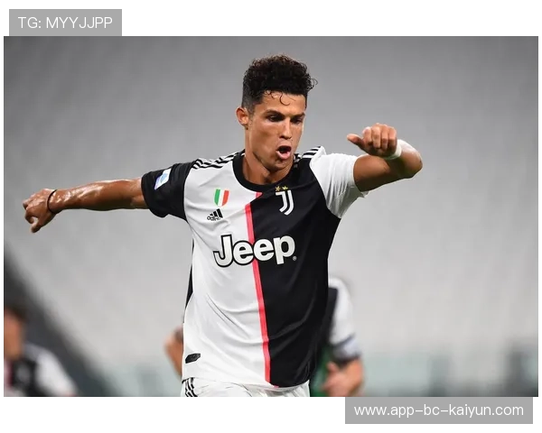 尤文图斯重磅策略：签名方案助力减轻未来薪资压力，重塑俱乐部新格局